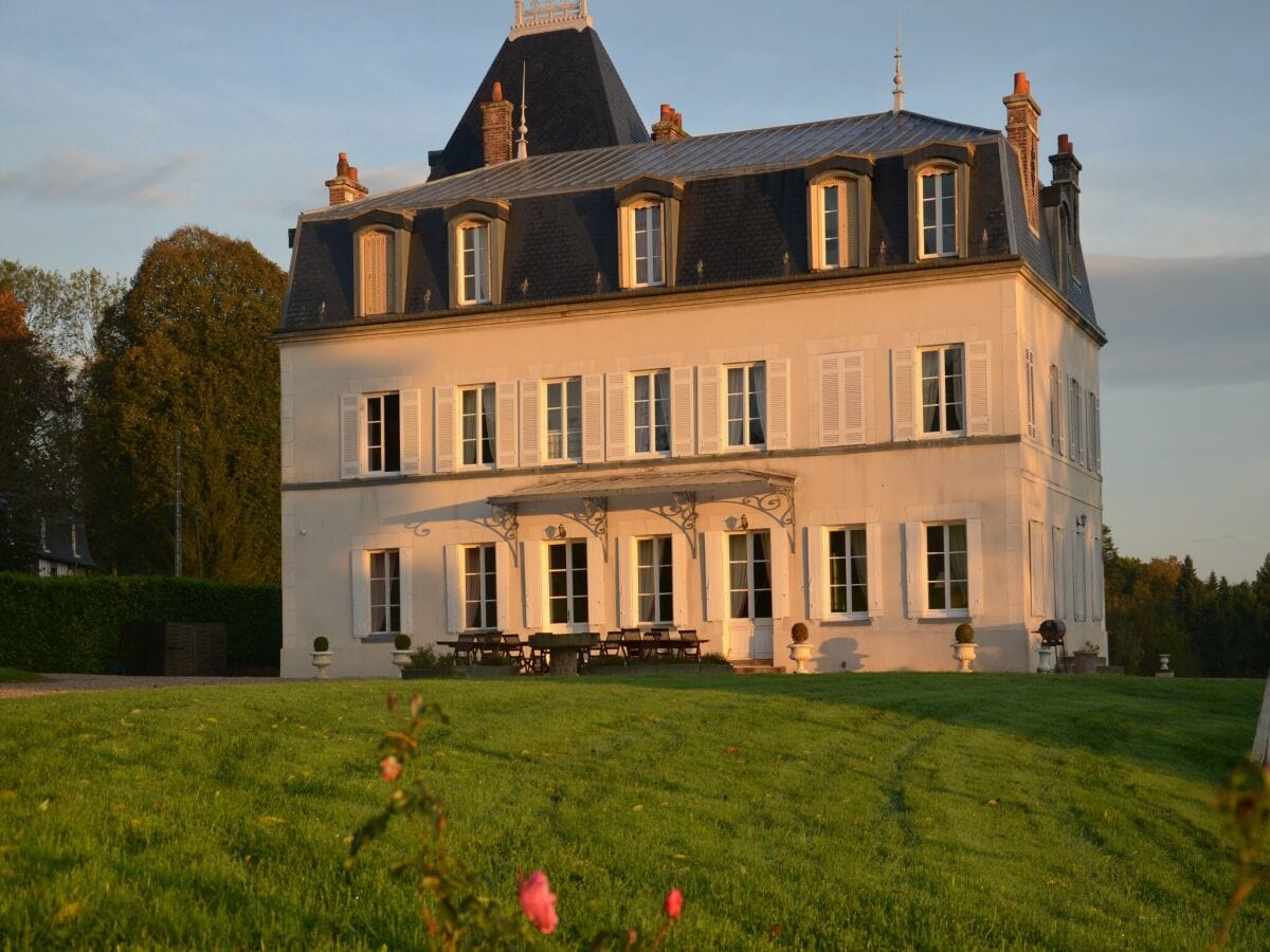 Château Asnières Enregistrement extérieur 1