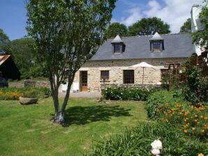 Holiday house Holiday home with enclosed garden - Plouhinec - image1