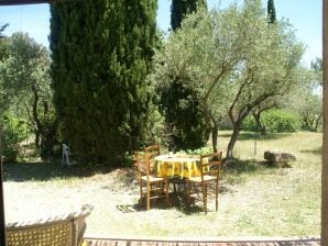 Mediterraner Garten-Retreat