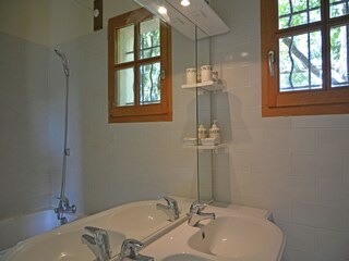 Holiday house Saint-Privat-de-Champclos Features 21