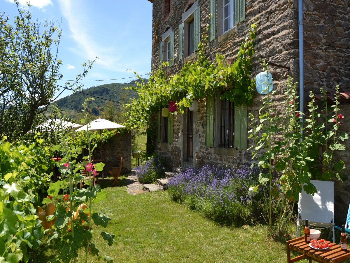 Ferienhaus Lavaudieu Außenaufnahme 3