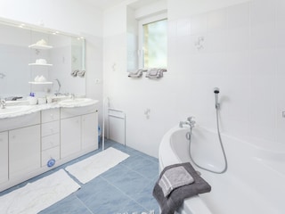 Holiday house Gindou Features 22