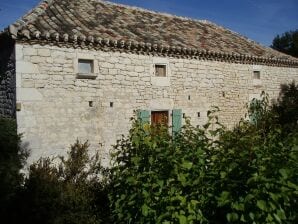 Holiday house Historic holiday home with garden - Bélaye - image1