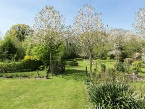 Holiday house Rustic holiday home with garden in Normandy - Gouvets - image1