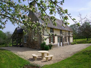 Ferienhaus La Chapelle-Urée Außenaufnahme 4