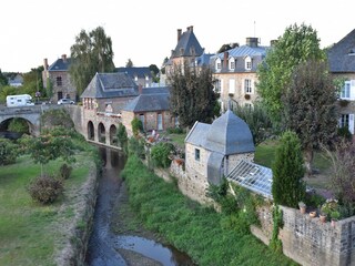 Casa de vacaciones La Chapelle-Urée Entorno 23