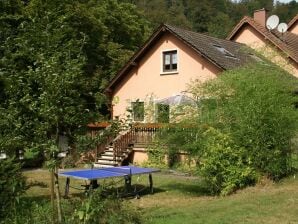 Holiday house Large holiday home with garden near the lake - Trulben - image1