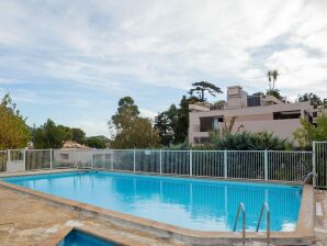 Holiday house Elegant holiday home with pool - Var - image1