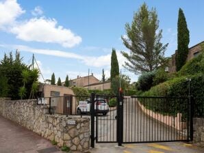 Holiday house Elegant holiday home with pool - Var - image1