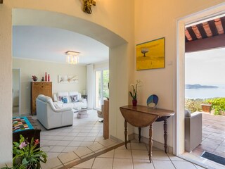 Villa Carqueiranne Features 23