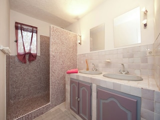 Ferienhaus Bagnols-en-Forêt Ausstattung 23