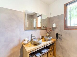 Villa Aups Features 35