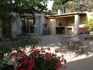 Villa Carpentras Outdoor Recording 8