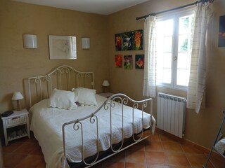 Villa Saint-Pierre-de-Vassols Features 21