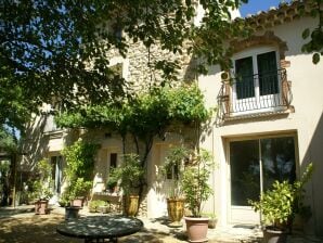 Ferienhaus in Provence mit Pool & Tennis