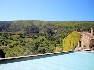 Maison de vacances Lacoste Enregistrement extérieur 4