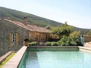 Maison de vacances Lacoste Enregistrement extérieur 4