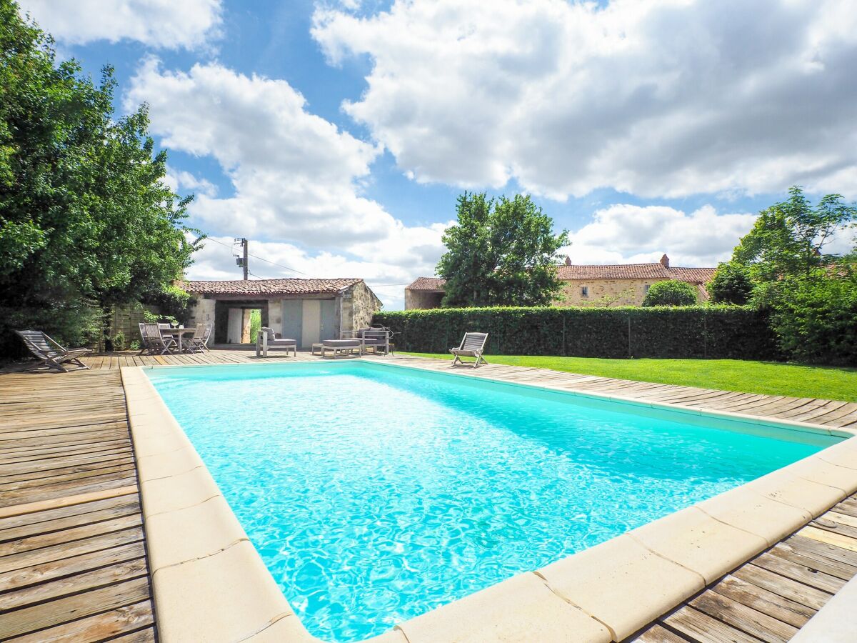 Casa de vacaciones Marsais-Sainte-Radégonde Grabación al aire libre 1