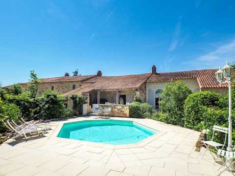 Holiday house Holiday Home Saint-Laurent Pool & Garden