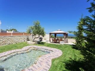 Villa Viran Episkopi Buitenaudio-opname 7