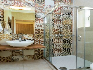 Villa Viran Episkopi Características 28