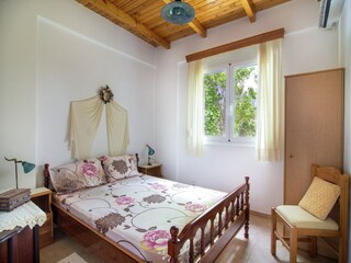 Villa Lefkogia Features 24