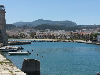 Villa Kirianna Entorno 38