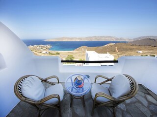 Villa Tourlos Outdoor Recording 9