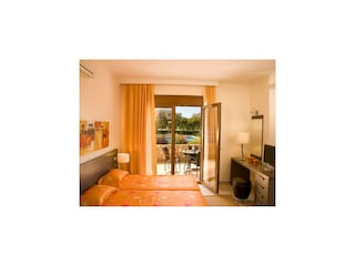 Villa Pefki Features 21