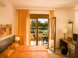 Villa Pefki Features 29