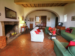 Farmhouse Rufina Features 16