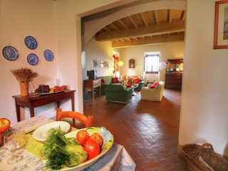 Farmhouse Rufina Features 17