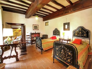 Farmhouse Rufina Features 31