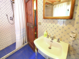 Farmhouse Rufina Features 34