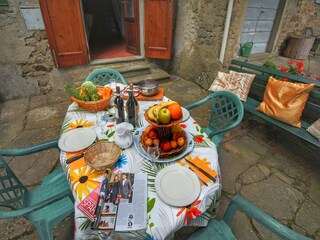 Farmhouse Rufina Outdoor Recording 4