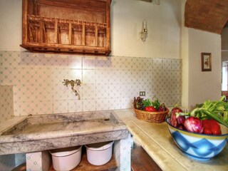 Farmhouse Rufina Features 31