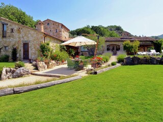 Villa Montecchio Outdoor Recording 1