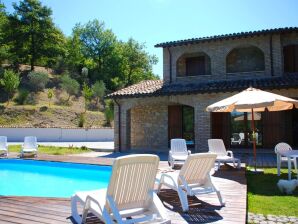 Maison de vacances cosy à Valtopina avec piscine privée - Nocera Ombre - image1