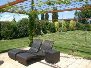 Ferienhaus Moderne Ferienwohnung mit Pool auf dem Weg nach Foligno - Montefalco - image1