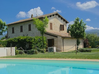Maison de vacances Montefalco Enregistrement extérieur 8