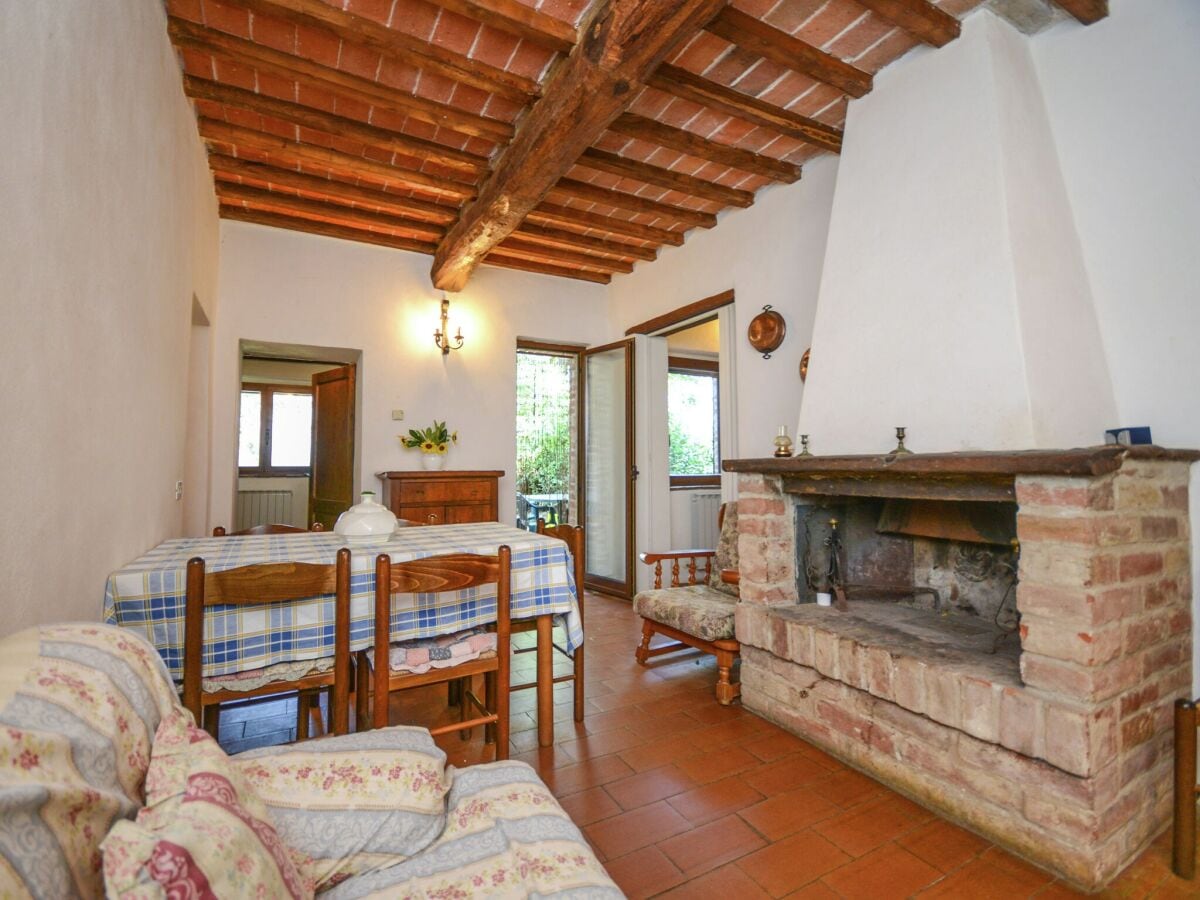 Farmhouse Petrignano del Lago Features 1