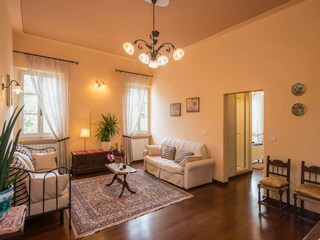 Farmhouse Paciano Features 28