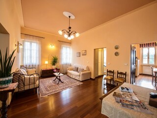 Farmhouse Paciano Features 29