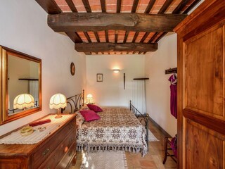 Farmhouse Paciano Features 30
