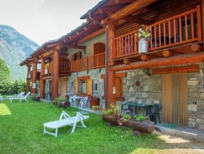 Gemütliches Chalet in Antey-Saint-André mit Terrasse - Antey Saint André - image1