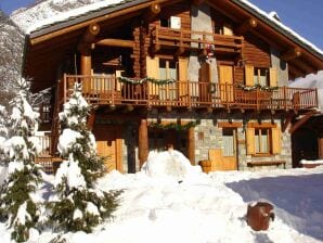 Gemütliches Chalet in Antey-Saint-André mit Terrasse - Antey Saint André - image1