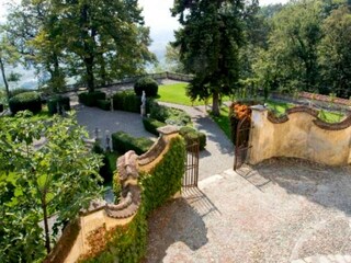 Schloss Rocca Grimalda Außenaufnahme 15