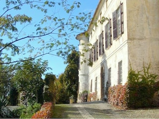 Schloss Rocca Grimalda Außenaufnahme 3