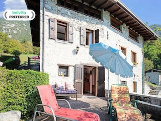 Apartment Anfo Outdoor Recording 8