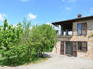 Villa Rovescala Outdoor Recording 2